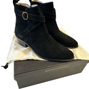 Banana‎ Republic Black Stella Suede Ankle Boots, 9